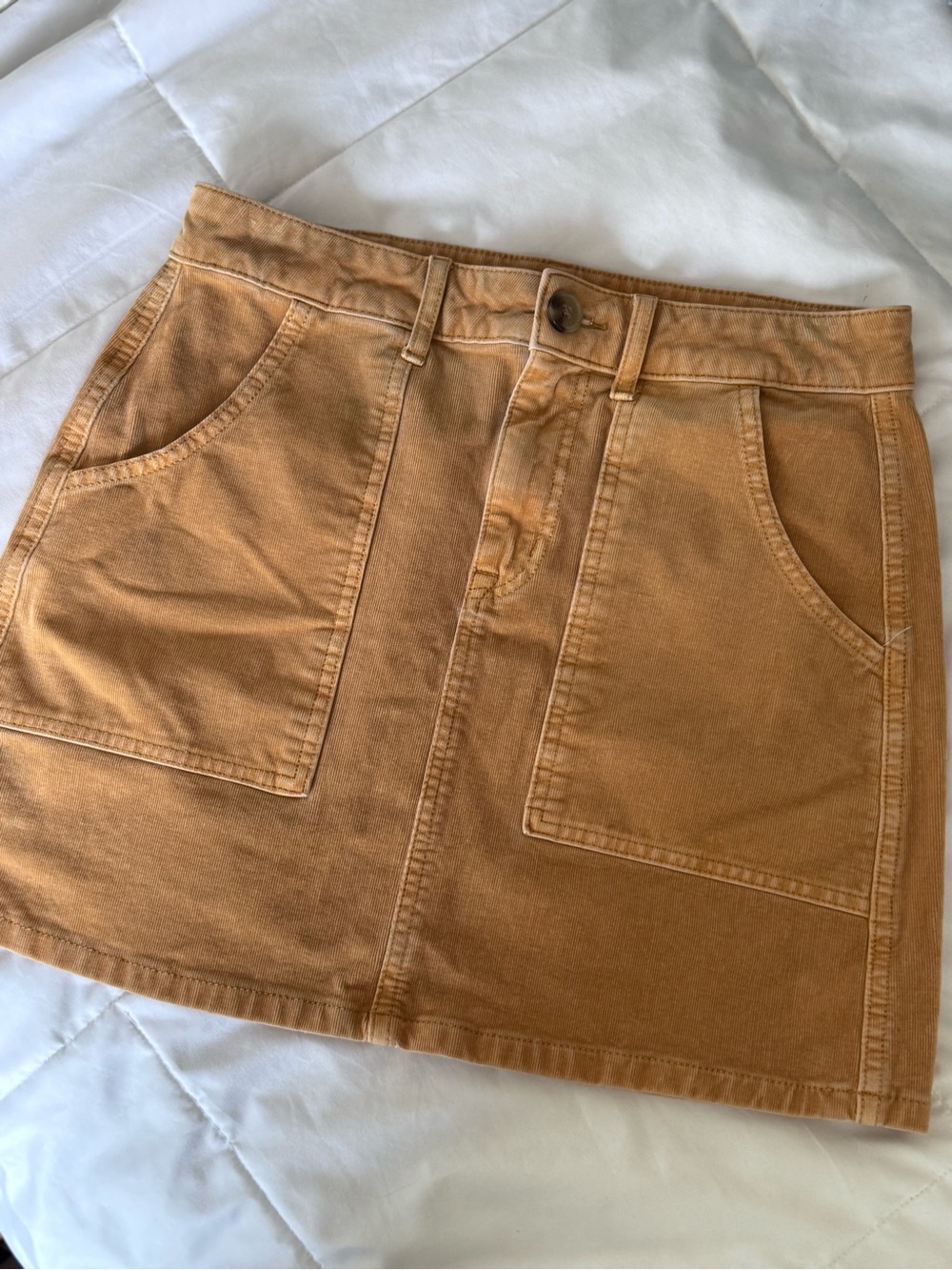 American Eagle Mustard Corduroy Mini Skirt Super Stretch Size 4